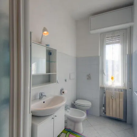 A Gonfie Vele Vadoalmare Immobiliare * Vado Ligure